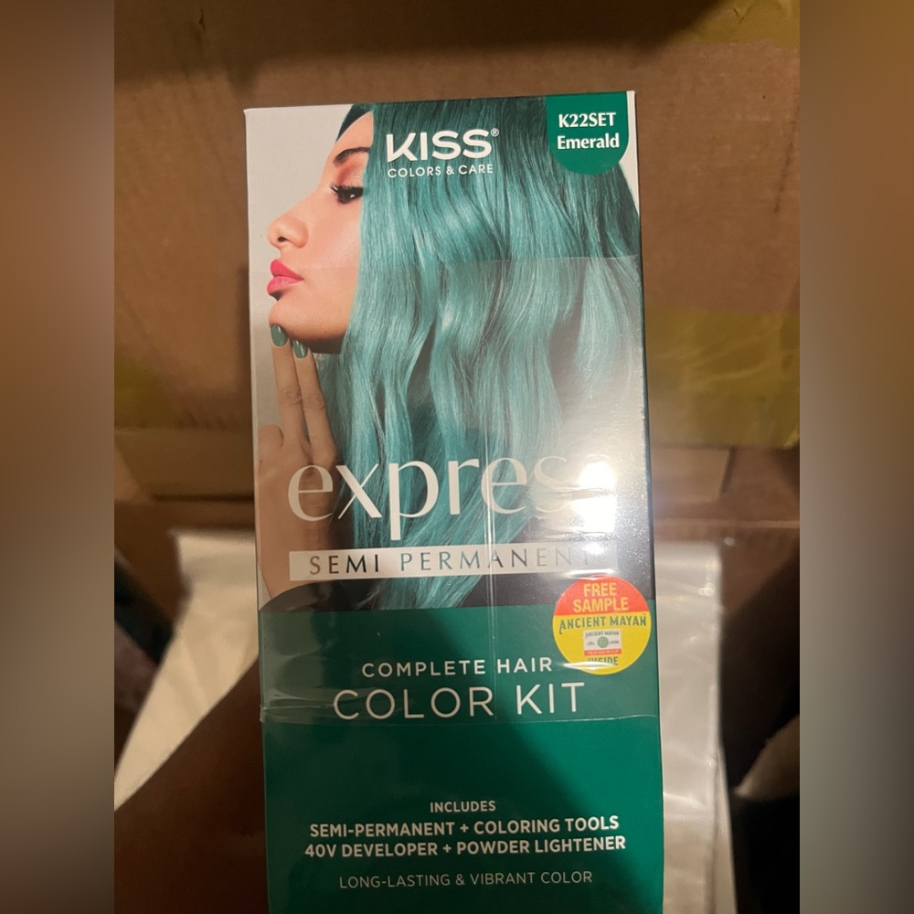 KISS color kit light blue